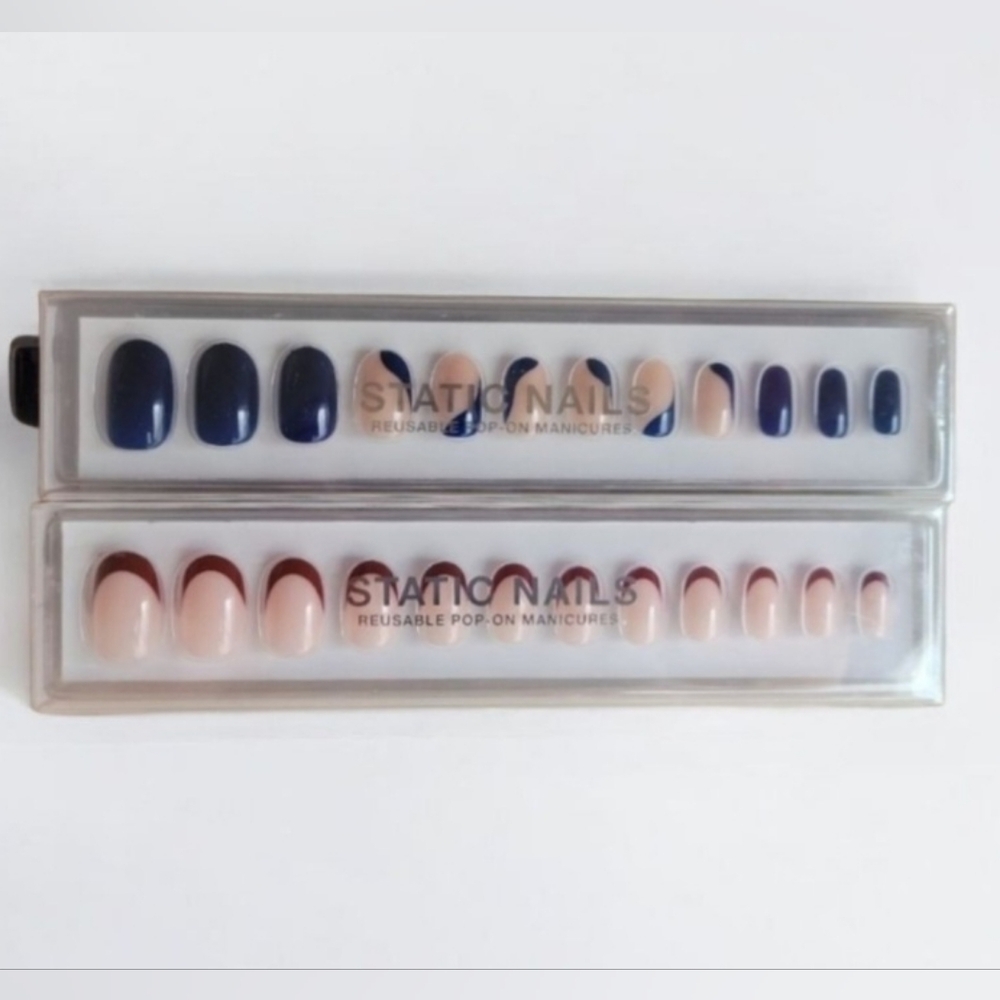🆕️ Static Nails (2) Sets